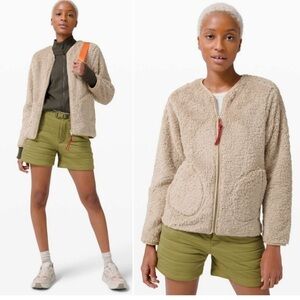 Lululemon Oh So Sherpa Teddy Full Zip Fleece Jacket Women’s Size 6 Tan